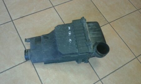 PEUGEOT 206 1.4 VZDUCHOVY FILTER 9634107180