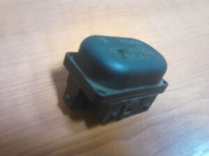 VOLKSWAGEN PASSAT SNIMAC TLAKU 0280101001  0 280 101 001 tento tovar je momentálne nedostupný