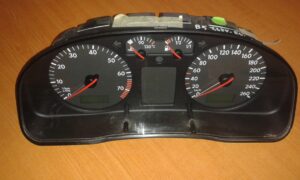 VOLKSWAGEN PASSAT 1.6 PANEL PRISTROJOV 3B0919861B