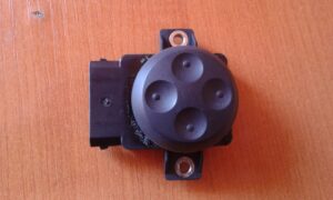 AUDI A6 C6 OVLADAC SEDACKY 8E0959777B