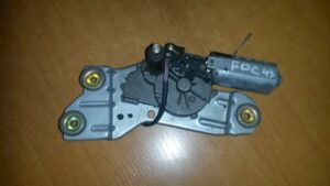 FORD FOCUS COMBI MOTOR ZADNEHO STIERACA  BOSCH 0390201552  0 390 201 5