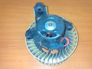MERCEDES A VENTILATOR 145.60014