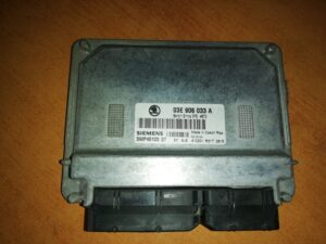 Škoda Fábia 1.2 12V 47kw RJ Motora 03E906033A 5WP4012007