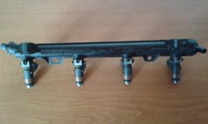 SKODA FABIA 1.4 16V RAMPA+VSTREKOVACE 03690631L  036133320