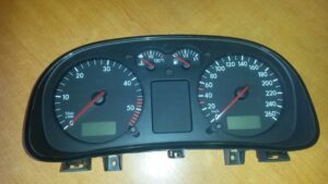 W GOLF 1.9TDI 74kw PANEL PRISTROJOV 1J0920806G