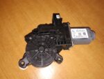 SKODA ROOMSTER PP.MOTOR OKNA 6R0959802P tento tovar je momentálne nedostupný