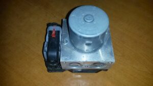 VOLKSWAGEN PASSAT B7 RJ ABS 3AA614109BM