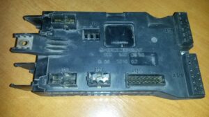 MERCEDES VITO POISTKOVY BOX 0005400650 08501002