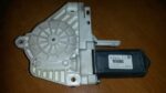 VOLKSWAGEN PASSAT B6 MOT.OKNA PREDNY 1K0959701P
