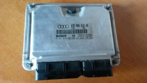 AUDI A6 1.9 TDI RJ MOTORA 038906012AB 0281010203