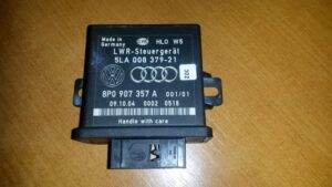 AUDI A6 RJ SVETIEL 8P0907357A 5LA008379-21