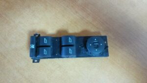 FORD C-MAX VYPINAC OKIEN 3M5T14A132AF
