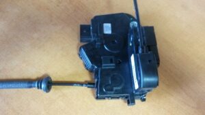 KIA VENGA LP ZAMOK 81310-1P040 7 PIN