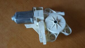 VOLVO V50 MOTOR OKNA 992745-100