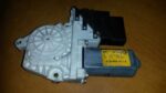 VOLKSWAGEN GOLF 4 LZ MOT.OKNA 1C0959811A 105406-301