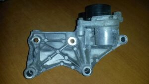 RENAULT SCENIC 3 1.6 DCI Držiak 117102017R