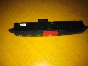 FIAT DOBLO 2013 Panel vypínačov 30280321