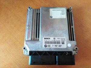 BMW E90 2.0D RJ MOTORA 0281012334 DDE 7797497