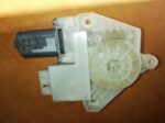 SKODA FABIA 3 Motor ovládania okien predný pravý 5JA959812K tento tovar je momentálne nedostupný
