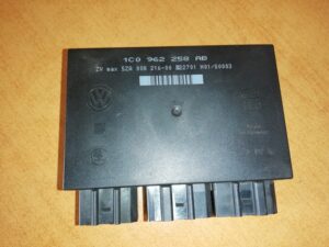 VOLKSWAGEN BORA RJ Komfort 1C0962258AB