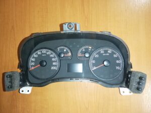 FIAT DOBLO 11/2005-2010 1.9 jtd Tachometer 51762258