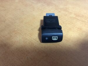 KIA RIO 2 VYPINAC VYHREV.OKNA 202007239