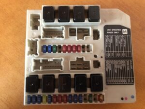 NISSAN X-TRAIL T31 BSI Modul