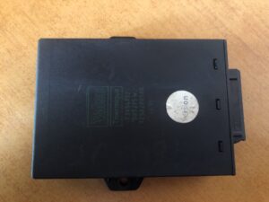 PEUGEOT 405 AC RELÉ 73404702 003275W 9256280580