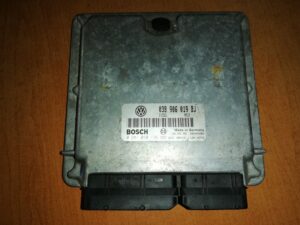 VOLKSWAGEN PASSAT 1.9 TDI RJ Motora 038906019BJ 0281010176