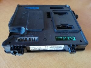 RENAULT MEGANE 3 BCM X95 S180098201 D 284B13640R