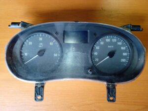 Opel Vivaro Tachometer P8200283199 D