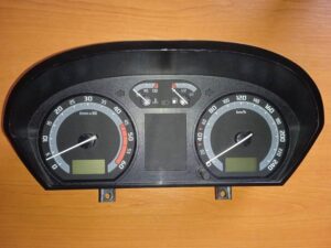 Skoda Fabia 1 Tachometer 6Y0920882D