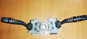SUZUKI GRAND VITARA 1999-1/2004 Prepínacie páčky 37400-50J2