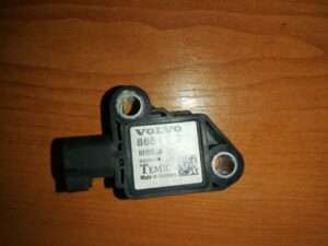VOLVO V50 Snímač nárazu 8651200