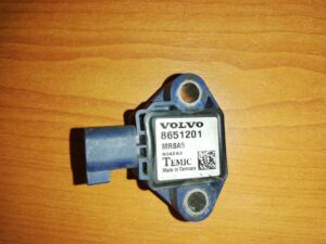 VOLVO V50 Snímač nárazu 8651201