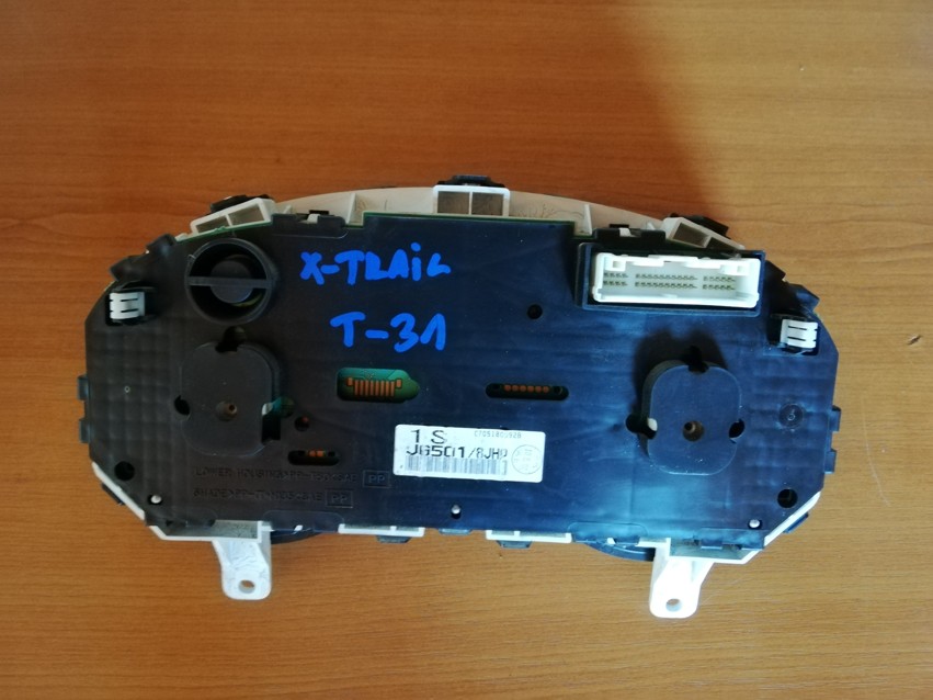 NISSAN X-TRAIL T31 2,0 DCI 127 KW Tachometer JG501 2 NISSAN X-TRAIL T31 2,0 DCI 127 KW Tachometer JG501