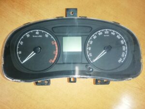 SKODA FABIA 2 1.2 Tachometer 5J0920801B