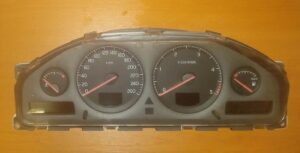 Volvo V70 Tachometer 9499671