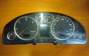 Audi A6 Tachometer 110.080.128/001