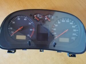Volkswagen Golf IV Tachometer 1J0920826