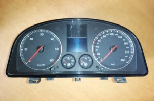 VOLKSWAGEN CADDY 3 1.9 TDI Tachometer 1T0920862A