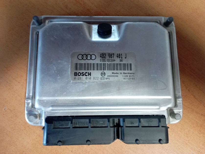 AUDI A6 2.5 TDI RJ Motora 0281010822 4B2907401J 1