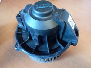 LAND ROVER - RANGE ROVER SPORT 2010 Ventilátor MF016070-0870