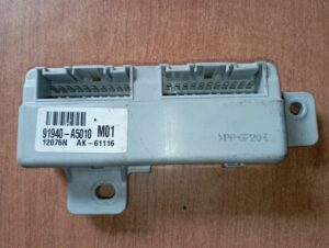 HYUNDAI i30  91940-A5010