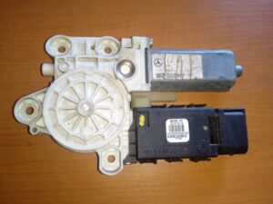 Mercedes-Benz Trieda A Ľ.P. Motorček Okna 990592101 0 130 822 024