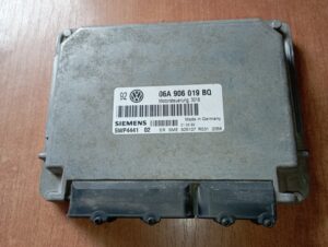 VOLKSWAGEN GOLF 4 1.6 RJ Motora 06A906019BQ 5WP444102