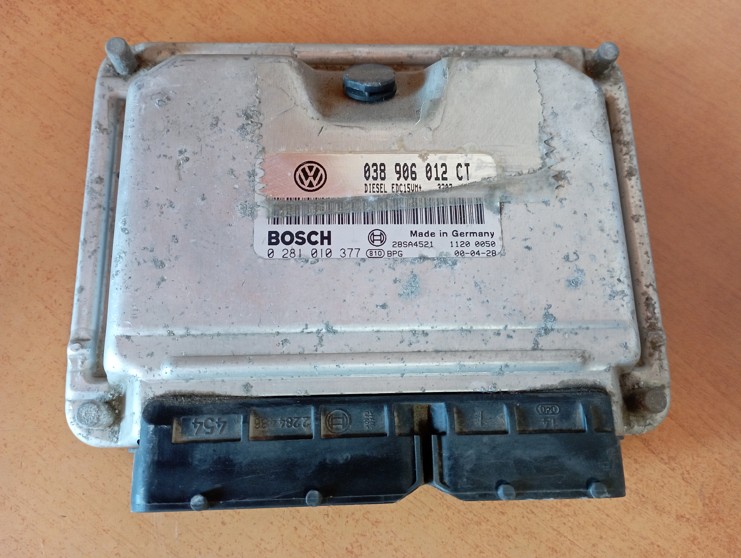 VOLKSWAGEN POLO 1.9 SDI RJ Motora 038906012CT 0281010377 2