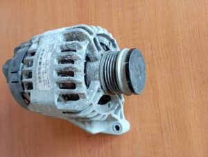 FIAT 500 Alternátor DENSO 51874102 120A