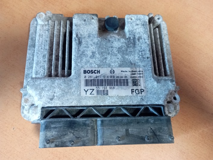 OPEL VECTRA C 1.9 CDTI RJ Motora 0281011914 55193968 1