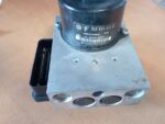 VOLKSWAGEN TOUAREG 11/2002-2/2010 RJ ABS 7L0614111D 7L0907379C